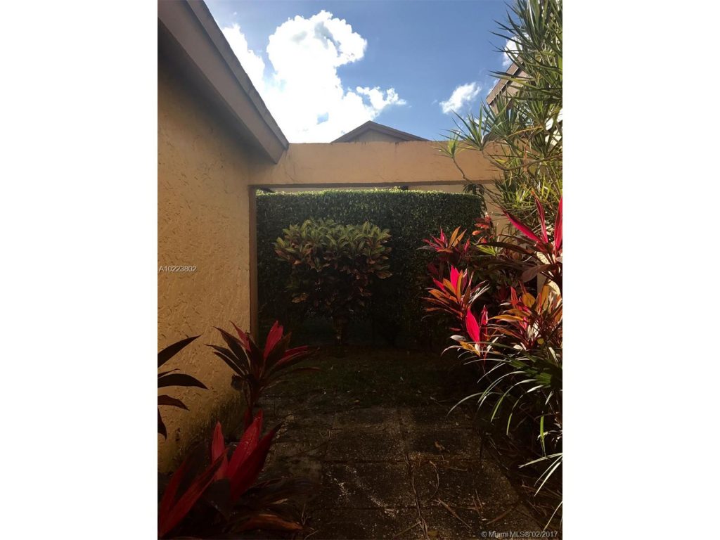 THE HAMMOCKS AT COCONUT CREEK J.A.G.