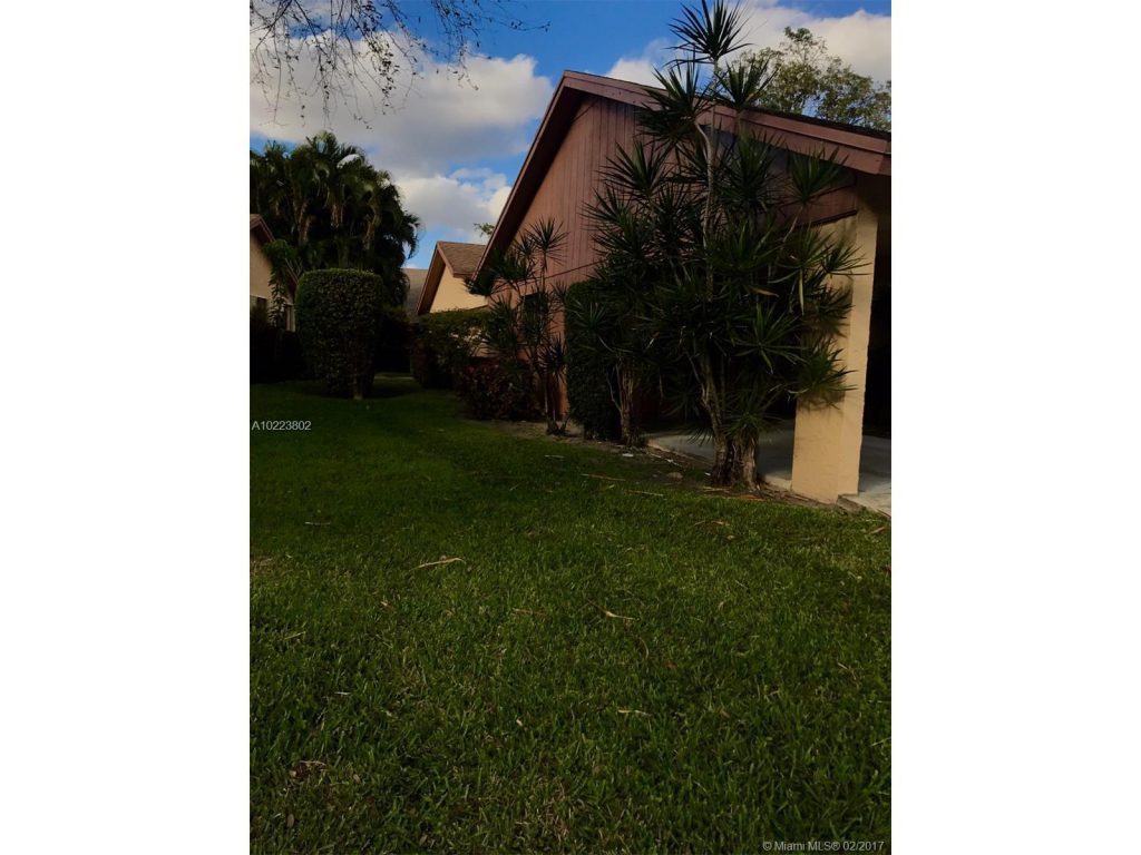 THE HAMMOCKS AT COCONUT CREEK J.A.G.